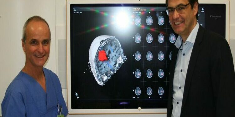 europaeisches-parlament-unterstuetzt-europaeischen-gesundheitsdatenraum Auf dem Bild sind EU Abgeordneter Dr. Liese und Prof. Dr. Braun zu sehen.